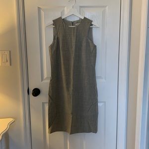 Lightweight grey Issac Mizrahi dress